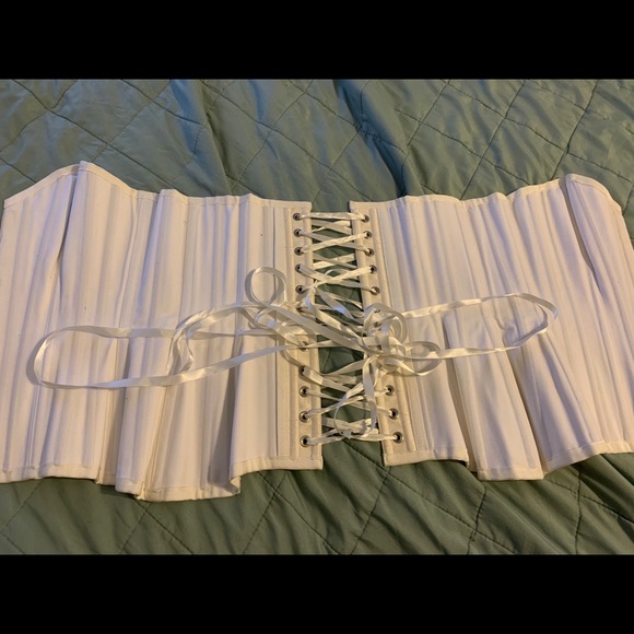 Custom made corset! One of a kind. - Picture 3 of 7